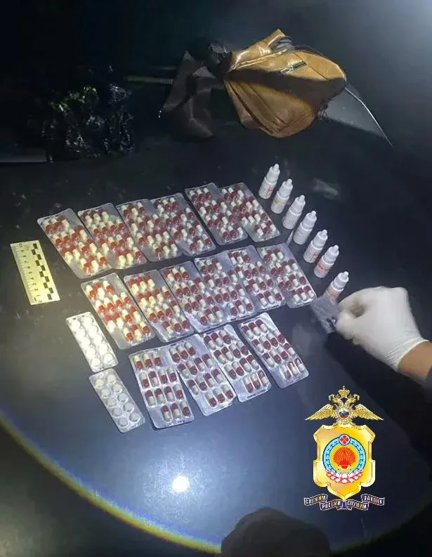 В Элисте задержаны двое подозреваемых в обороте наркотиков