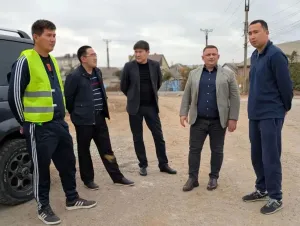 В Элисте строят дорогу с освещением по улице Урлдан
